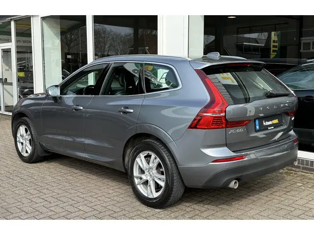 Volvo XC60 2.0 T5 AWD Momentum Pro 2018 Benzine 32