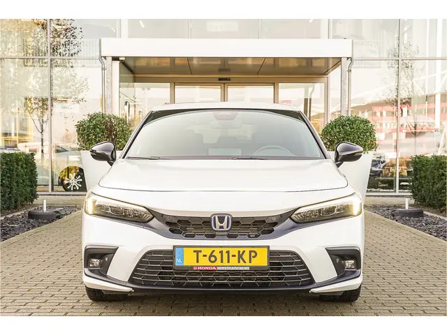 Honda Civic 2.0i e:HEV SPORT 2023 Hybride Benzine 53