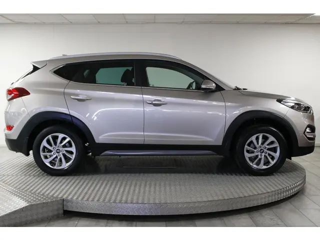 Hyundai Tucson 1.6 GDi Comfort 2017 Benzine 6