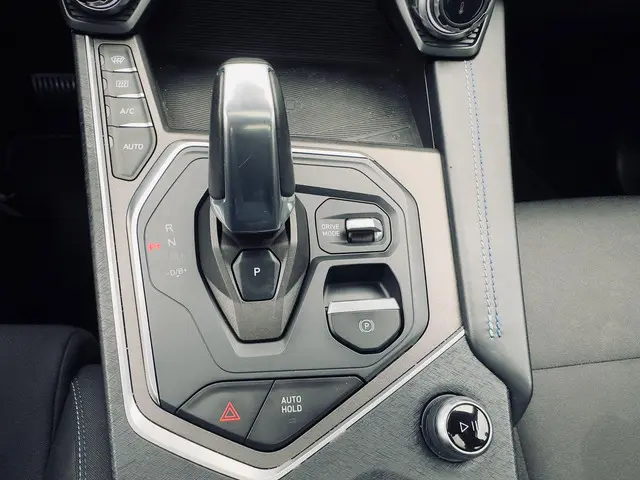 Lynk & Co 01 1.5 2023 Hybride Benzine 19