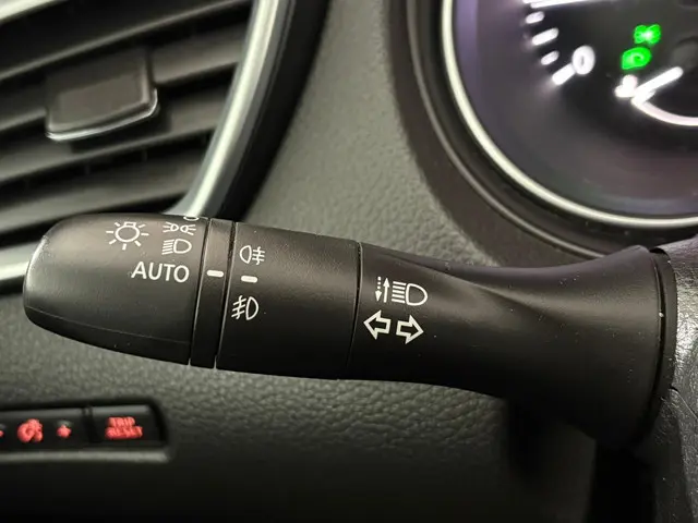 Nissan QASHQAI 1.2 Business Edition 2017 Benzine 28