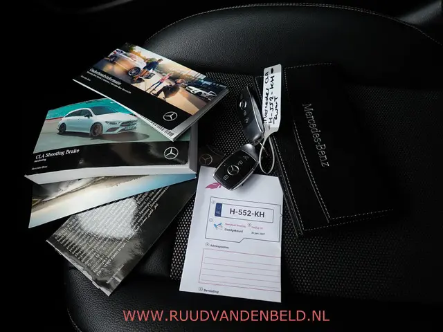 Mercedes-Benz CLA Shooting Brake 180 2020 Benzine 28