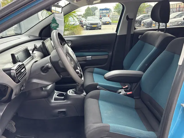 Citroën C4 Cactus 1.2 PureTech Shine 2018 Benzine 15