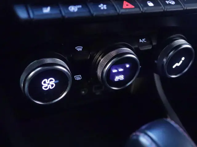 Renault Arkana 1.3 TCe 140 EDC R.S. Line 2021 Benzine 6