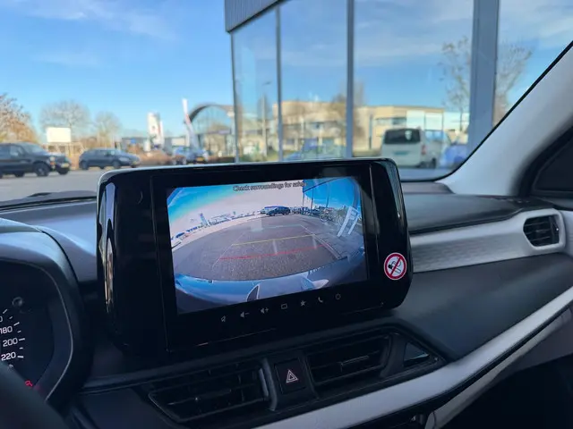 Suzuki Swift 1.2 Select Smart Hybrid 2025 Benzine 23