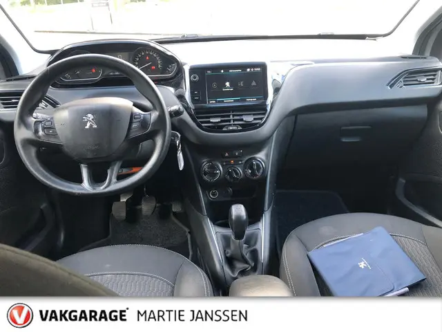 Peugeot 208 1.2 PureTech Blue Lion 2017 Benzine 16