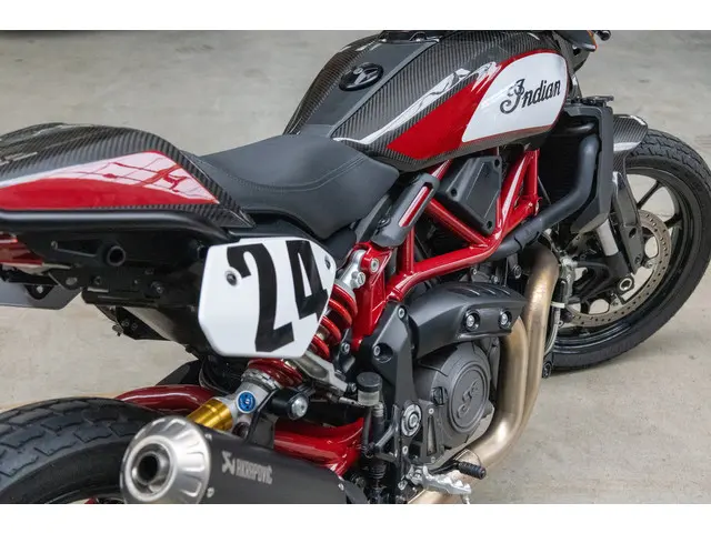Indian FTR 1200 Carbon *Akrapovic* 2020 Benzine 15