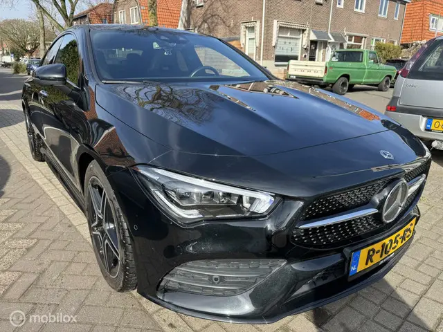 Mercedes-Benz CLA 200 Premium Plus 2020 Benzine 3