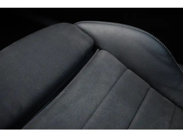 Mercedes-Benz E-Klasse Coupé 200 AMG Line 2020 Benzine 47