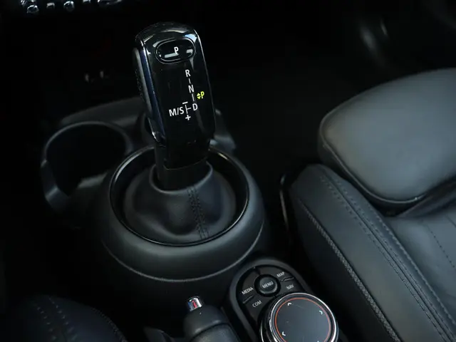 MINI 3-Deurs Cooper 2019 Benzine 17