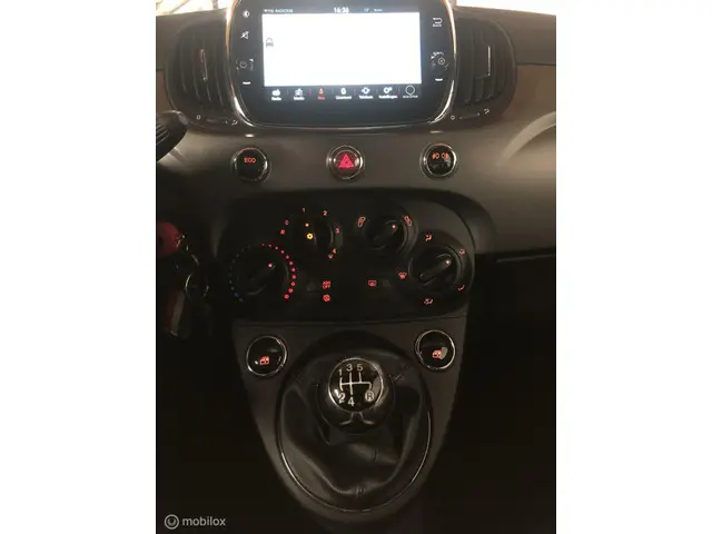 Fiat 500 0.9 TwinAir Turbo Lounge 2016 Benzine 22
