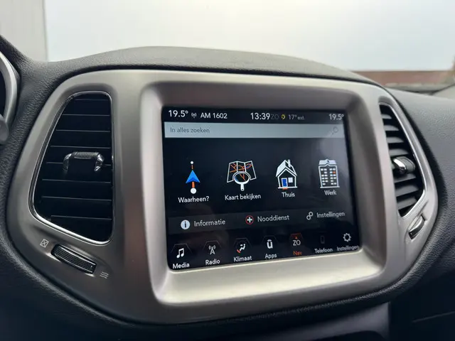 Jeep Compass 1.4 MultiAir Longitude 2018 Benzine 37