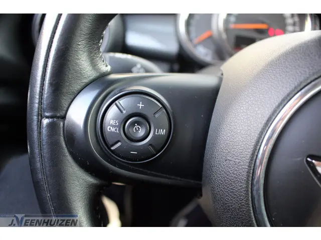 MINI Cooper Mini 1.5 Business 2016 Benzine 15