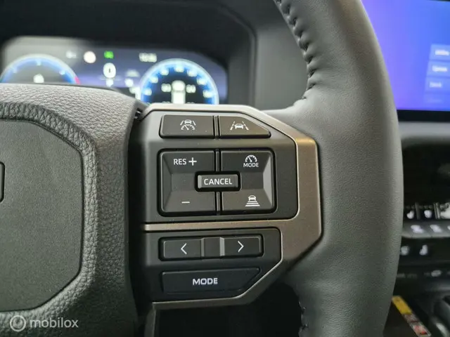 Toyota Land Cruiser 250 2.8 D-4D Executive 2024 Diesel 26