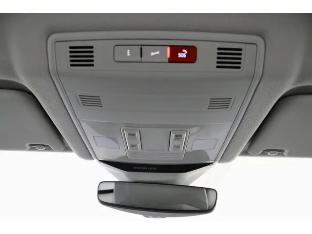 Volkswagen T-Roc 1.0 TSI Life zwart 2023 Benzine 25