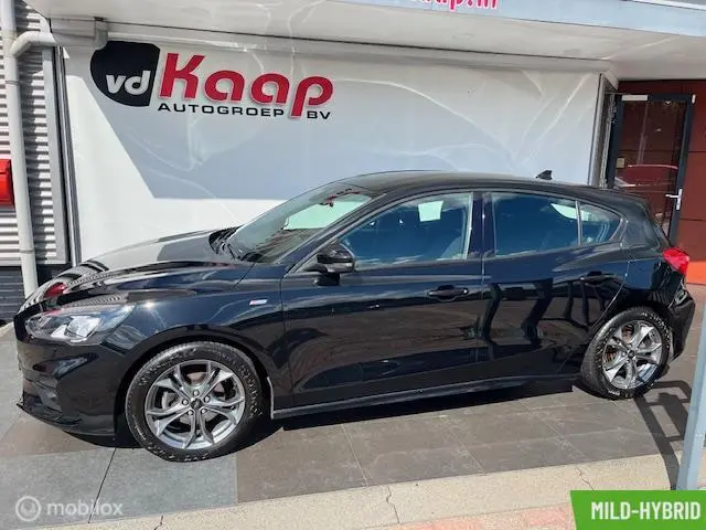 Ford Focus 1.0 EcoBoost st-line be 2020 Benzine 8