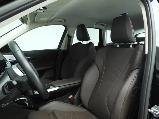 BMW iX1 xDrive30 2025 Elektrisch 7