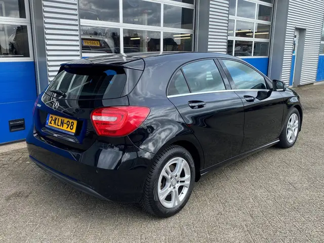 Mercedes-Benz A-Klasse 180 4U3 2013 Benzine 3