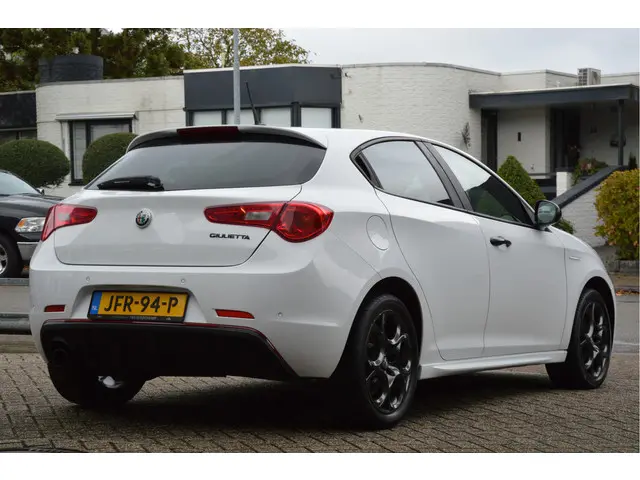 Alfa Romeo Giulietta 3