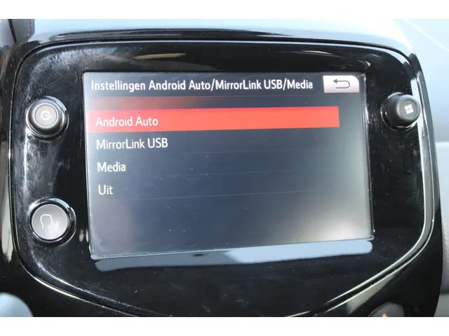 Peugeot 108 1.0 e-VTi Blue Lease 2019 Benzine 23