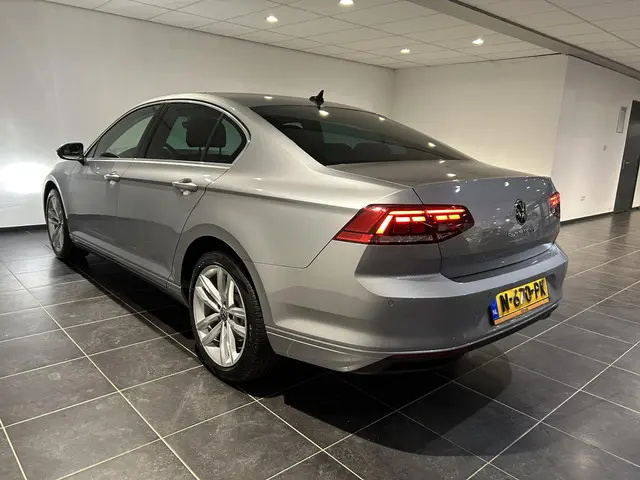Volkswagen Passat 1.5 TSI Business 2021 Benzine 6