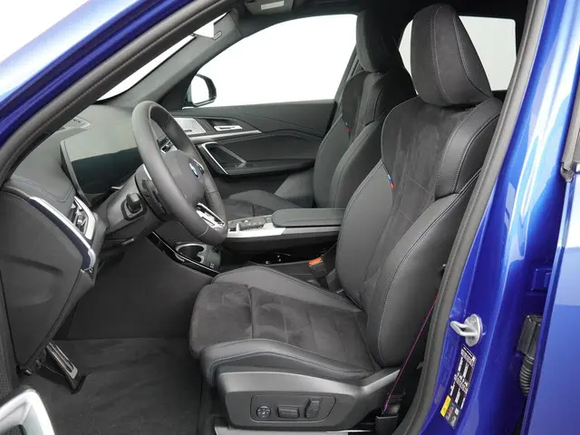 BMW X1 xDrive25e 2025 Hybride Benzine 4