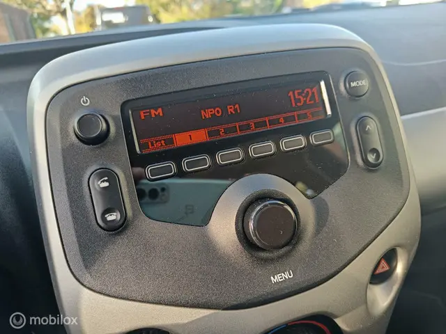 Citroën C1 1.0 e-VTi Shine/ 105.000km/ Cruise 2016 Benzine 17