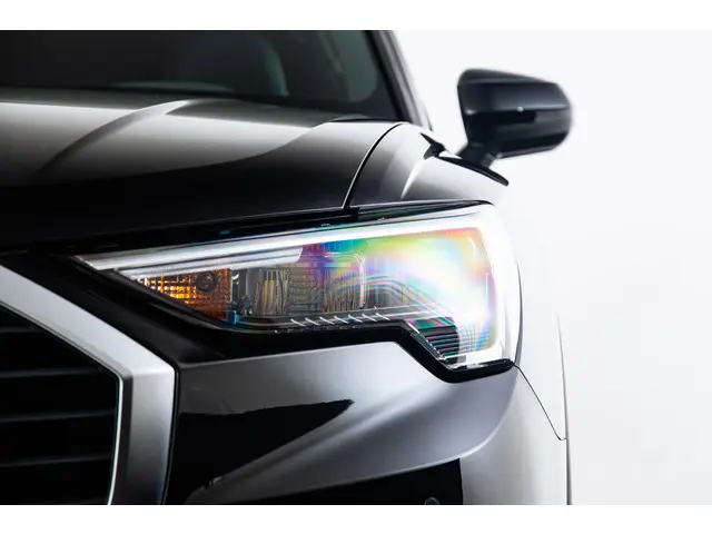 Audi Q3 45 TFSI e S edition 2022 Hybride Benzine 49