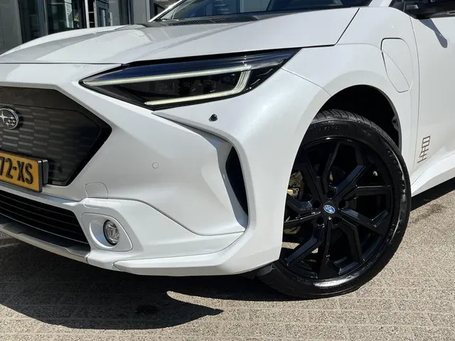 Toyota bZ4X 71 kWh 2023 Elektrisch 36