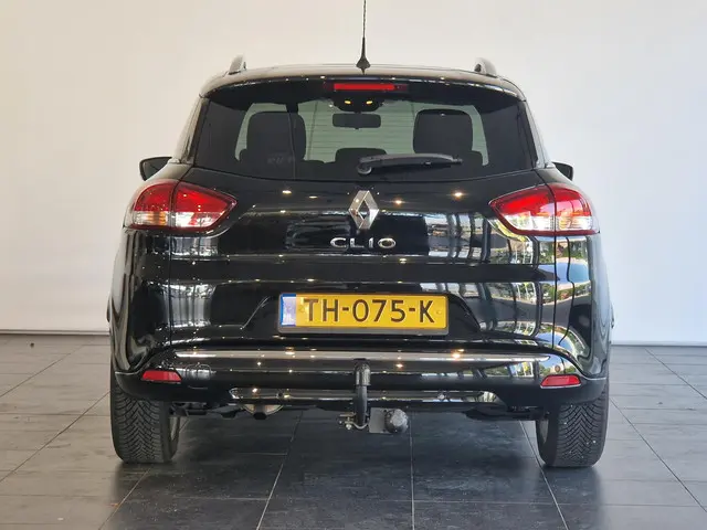 Renault Clio Estate 0.9 TCe Limited 2018 Benzine 17