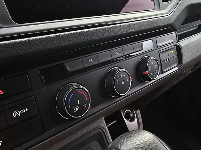 Volkswagen Crafter 35 2.0 2024 Diesel 10