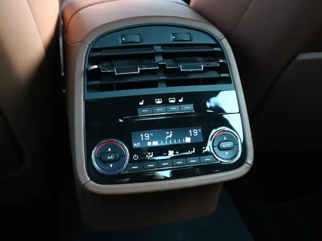 Maserati Quattroporte 3.0 S Q4 2017 Benzine 25