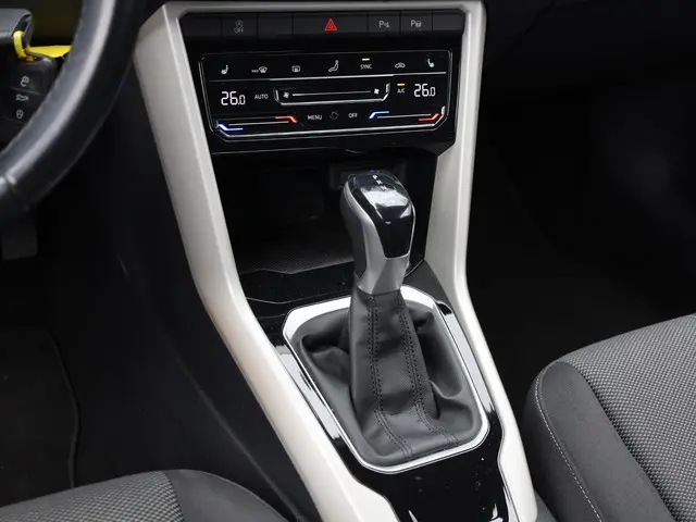 Volkswagen T-Roc Cabrio 1.5 TSI 2024 Benzine 14