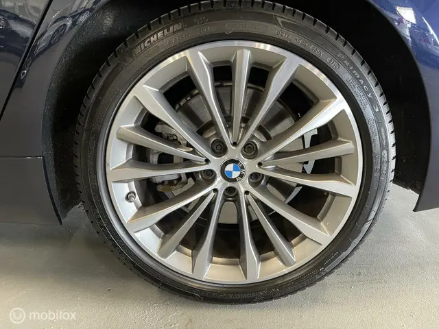 BMW 5 Serie 540i High Executive Edition 2019 Benzine 7