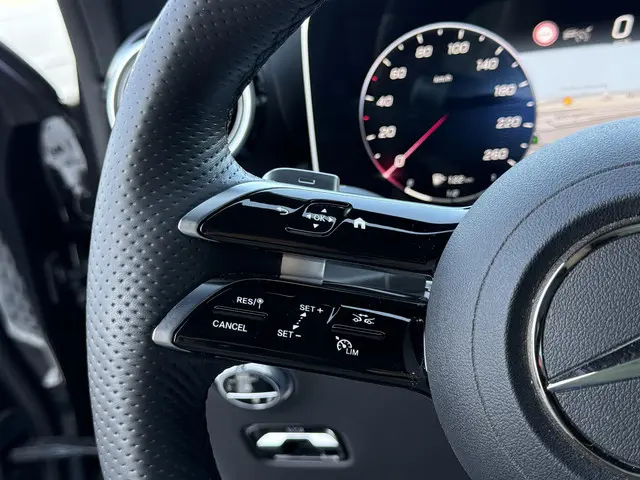 Mercedes-Benz GLC 400e 4M AMG 2023 Hybride Benzine 34