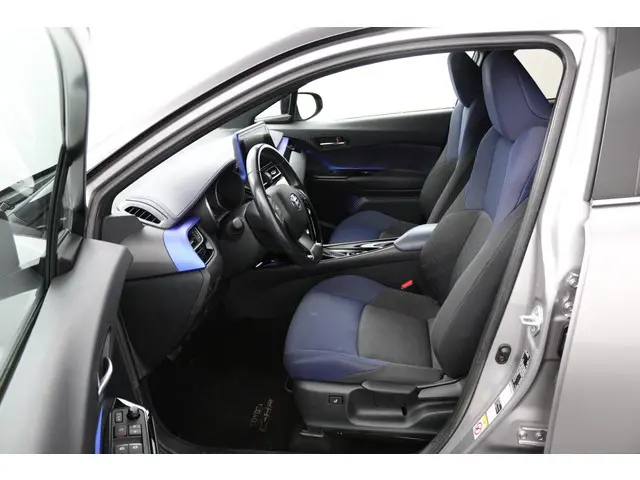 Toyota C-HR 1.2 Bi-Tone 2017 Benzine 17
