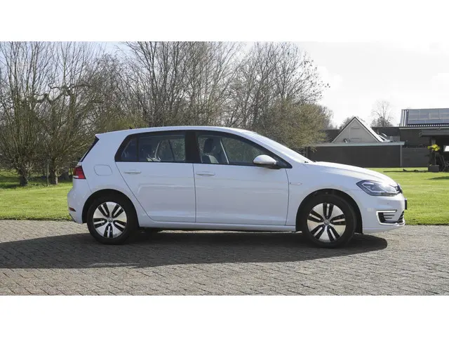 Volkswagen e-Golf E-DITION 2019 Elektrisch 3