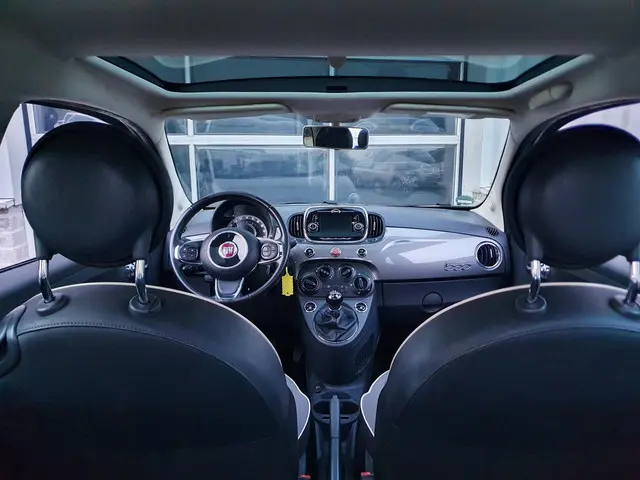 Fiat 500 1.2 Lounge 2017 Benzine 9