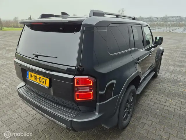 Toyota Land Cruiser 250 2.8 D-4D Executive 2024 Diesel 6