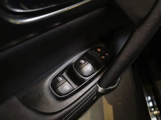 Nissan QASHQAI 1.3 DIG-T Tekna 2018 Benzine 30