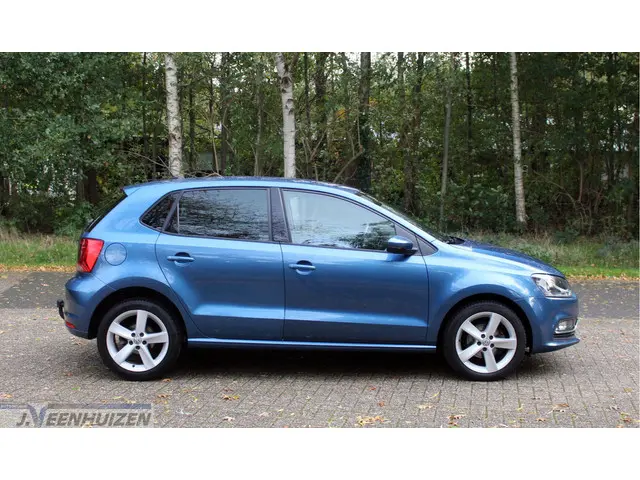 Volkswagen Polo 1.2 TSI Highline 2015 Benzine 8