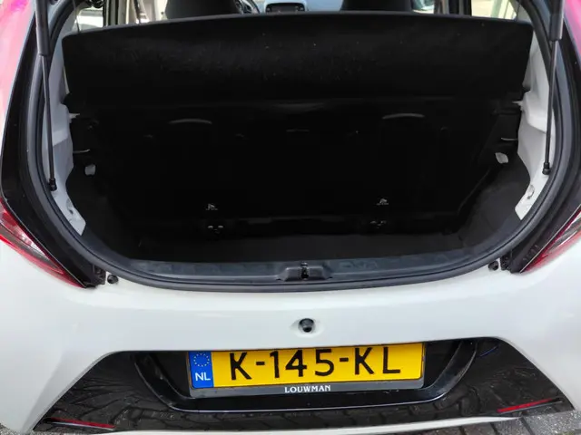 Toyota Aygo 1.0 VVT-i x-play 2021 Benzine 13