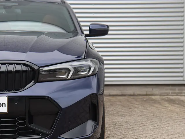 BMW 3 Serie Touring 330e xDrive 2024 Hybride Benzine 40
