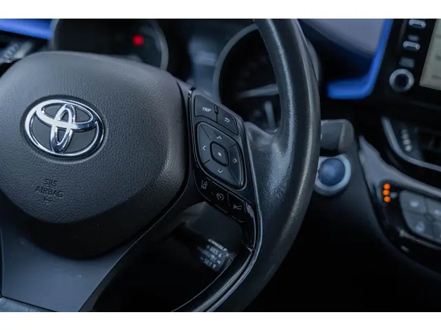Toyota C-HR 2.0 Hybrid Bi-Tone 2020 Hybride Benzine 32
