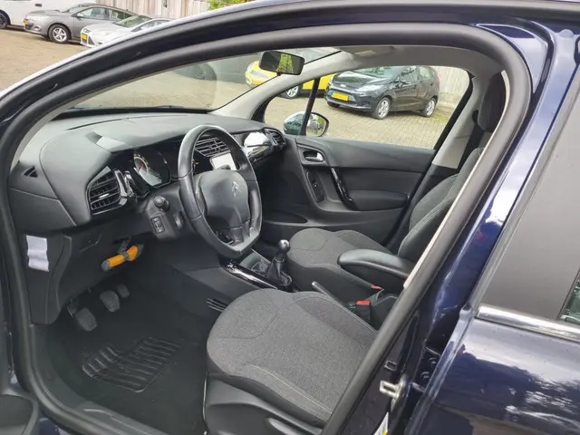 Citroën C3 1.2 PureTech Business 2016 Benzine 14