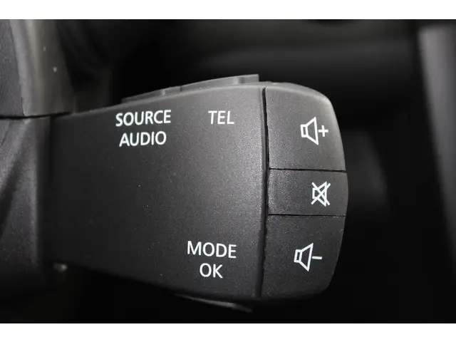 Renault Kadjar 1.3 TCe Limited 140 EDC 2021 Benzine 21