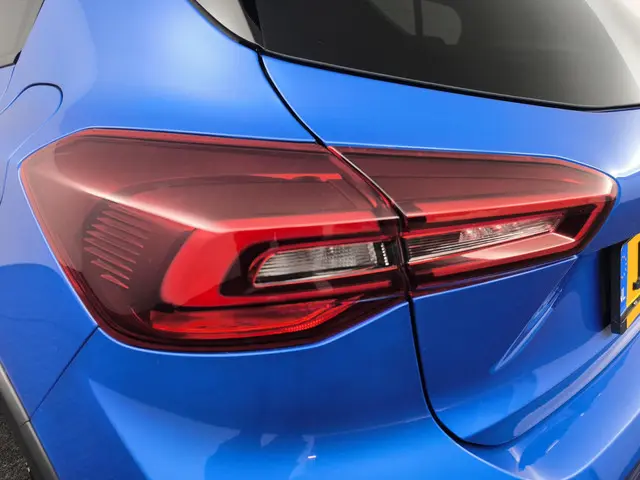 Ford Focus 1.0 EcoBoost Hybrid Active X 2024 Benzine 29