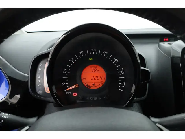 Peugeot 108 1.0 e-VTi 72 PK Allure 2018 Benzine 13