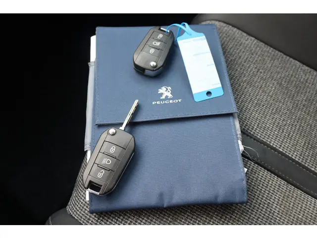 Peugeot 3008 1.2 PureTech Crossway 2020 Benzine 3