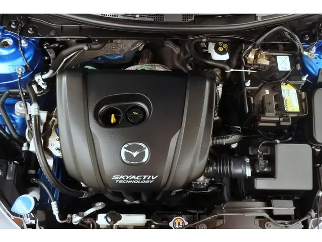 Mazda 2 1.5 90pk Automaat Sportsline 2019 Benzine 36